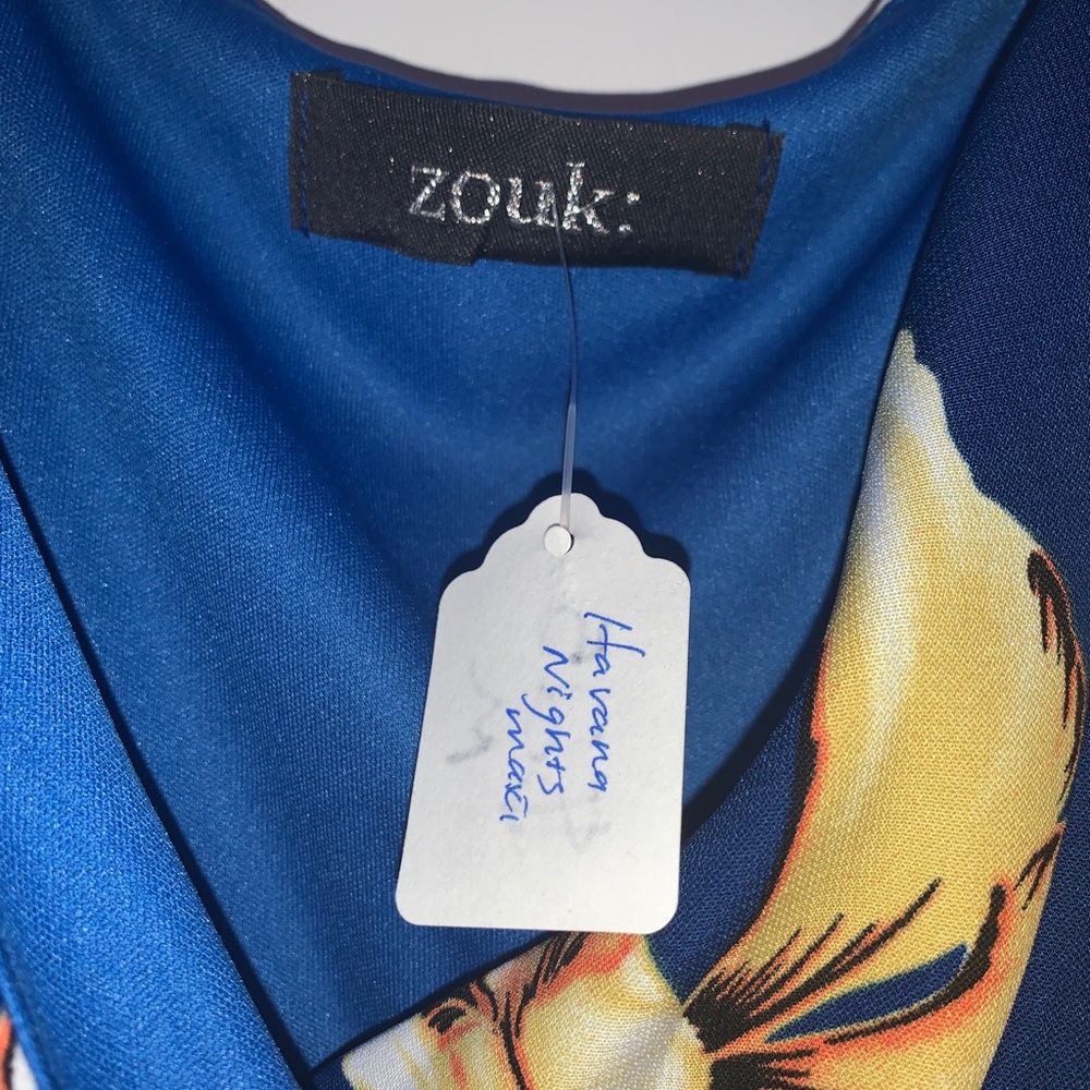 Dress - Picture 4 of 4